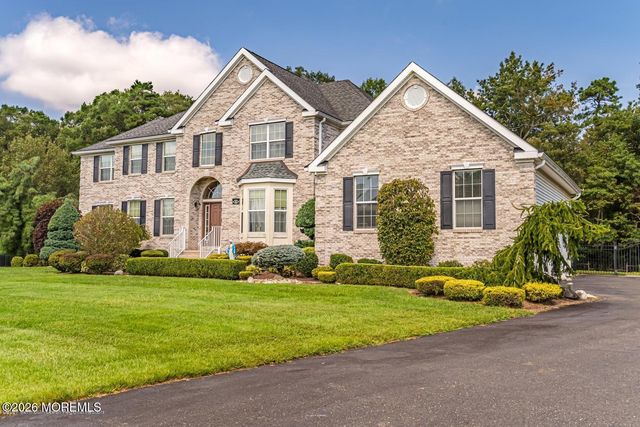 1842 Charlton Circle, Toms River, NJ 08755