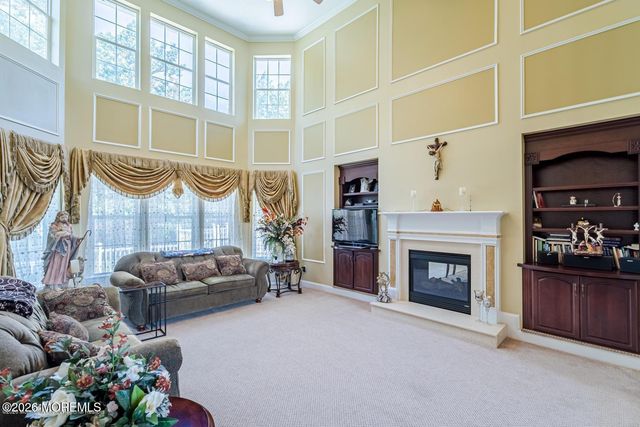 1842 Charlton Circle, Toms River, NJ 08755