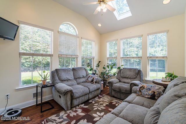 1842 Charlton Circle, Toms River, NJ 08755