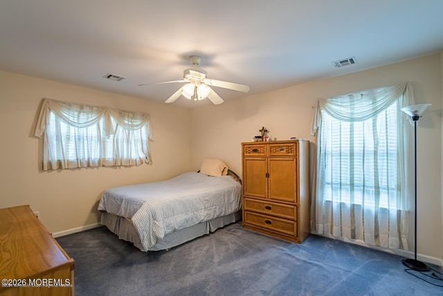 1842 Charlton Circle, Toms River, NJ 08755