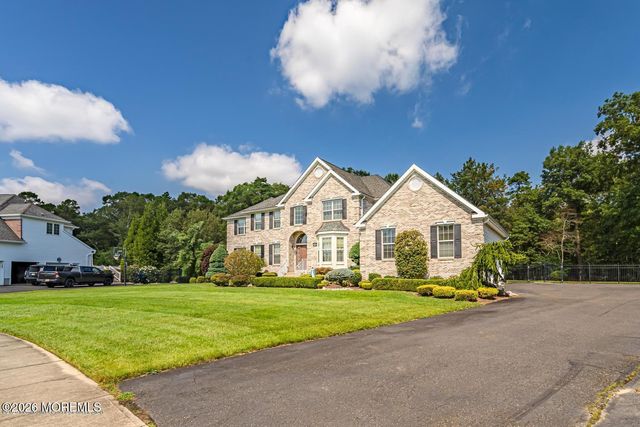 1842 Charlton Circle, Toms River, NJ 08755