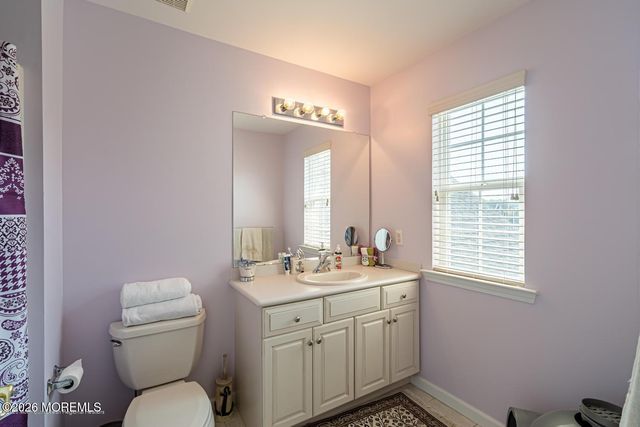 1842 Charlton Circle, Toms River, NJ 08755