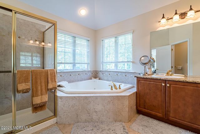 1842 Charlton Circle, Toms River, NJ 08755