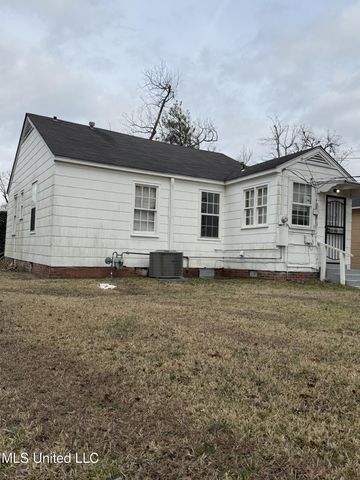 1723 Riverside Avenue, Clarksdale, MS 38614