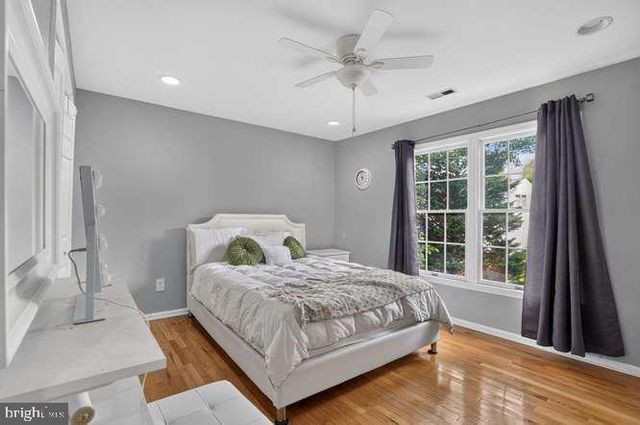 7919 BRACKSFORD CT, Fairfax Station, VA 22039