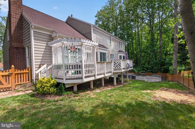 7919 BRACKSFORD CT, Fairfax Station, VA 22039