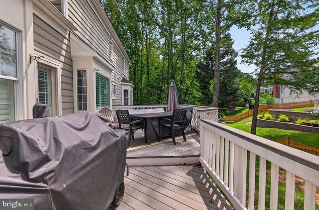 7919 BRACKSFORD CT, Fairfax Station, VA 22039
