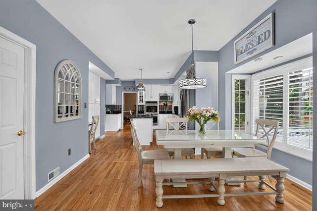 7919 BRACKSFORD CT, Fairfax Station, VA 22039