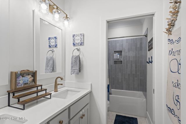 102 Hardwick Lane, Newport, NC 28570