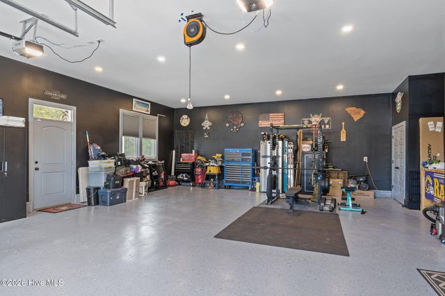 102 Hardwick Lane, Newport, NC 28570