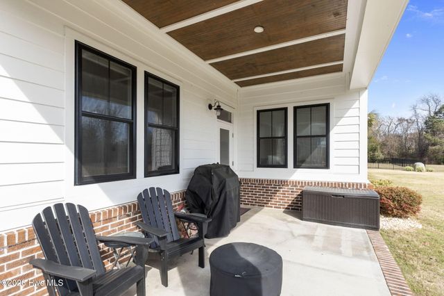 102 Hardwick Lane, Newport, NC 28570