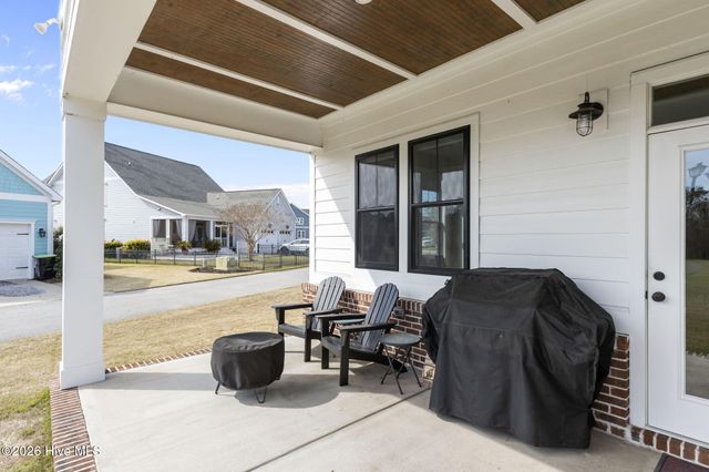 102 Hardwick Lane, Newport, NC 28570