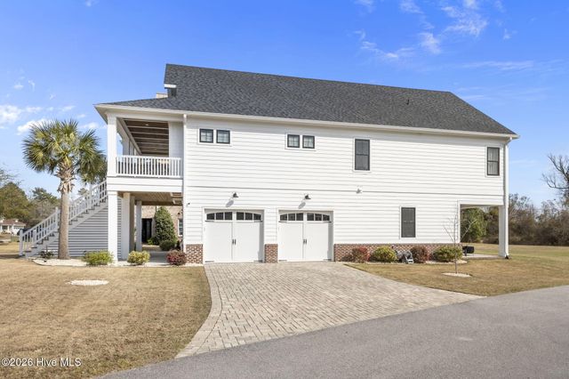 102 Hardwick Lane, Newport, NC 28570