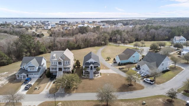 102 Hardwick Lane, Newport, NC 28570