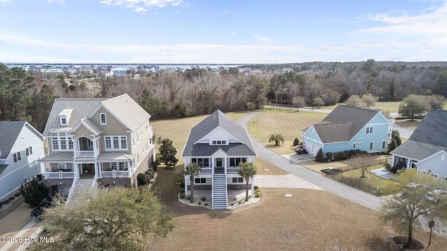 102 Hardwick Lane, Newport, NC 28570