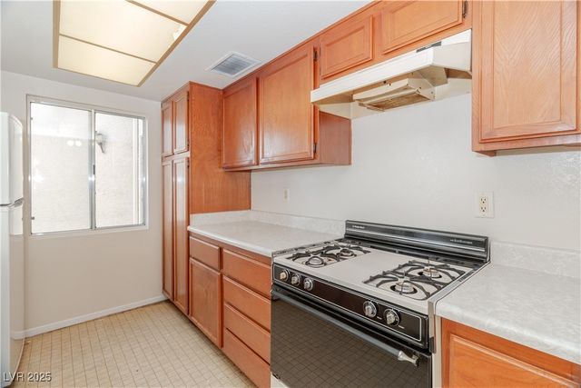 2225 Pebble Creek Lane, Laughlin, NV 89029