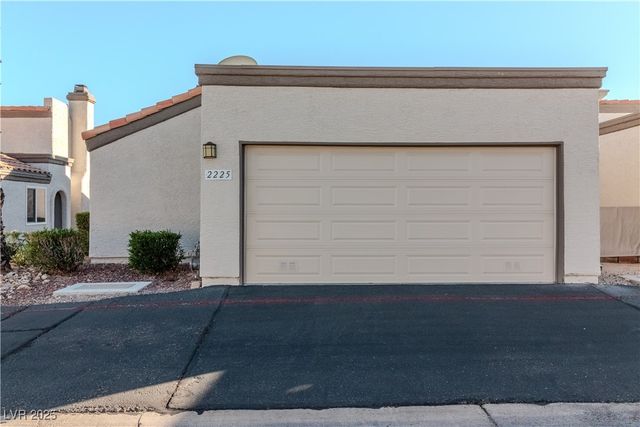 2225 Pebble Creek Lane, Laughlin, NV 89029