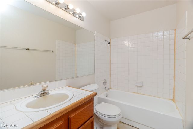 2225 Pebble Creek Lane, Laughlin, NV 89029