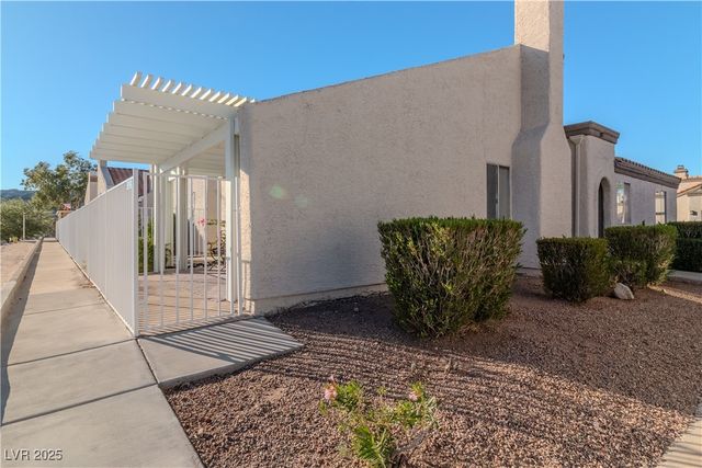 2225 Pebble Creek Lane, Laughlin, NV 89029