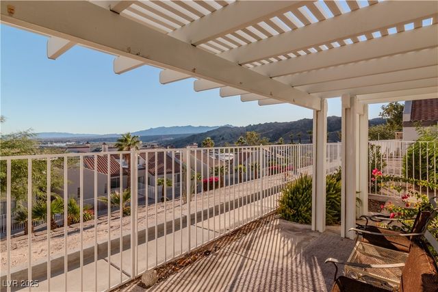 2225 Pebble Creek Lane, Laughlin, NV 89029