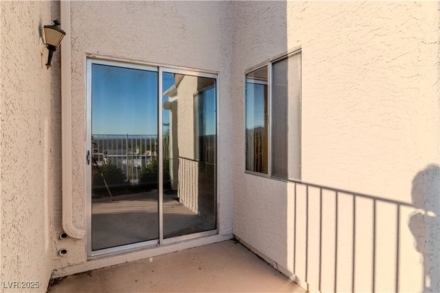 2225 Pebble Creek Lane, Laughlin, NV 89029