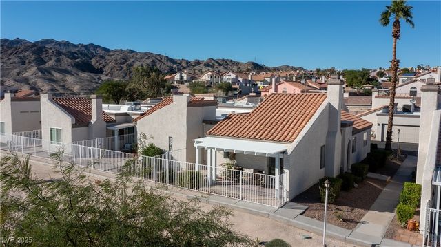 2225 Pebble Creek Lane, Laughlin, NV 89029