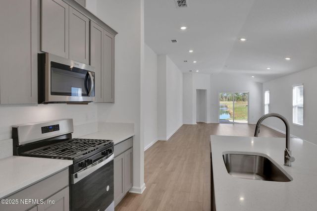 1625 TRAINORS Way, Jacksonville, FL 32218