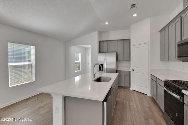 1625 TRAINORS Way, Jacksonville, FL 32218