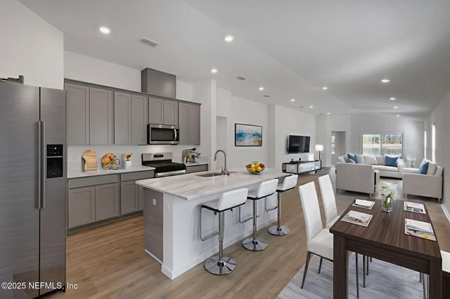 1625 TRAINORS Way, Jacksonville, FL 32218