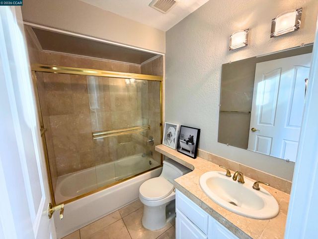 422 W Sunnyoaks Ave, Campbell, CA 95008