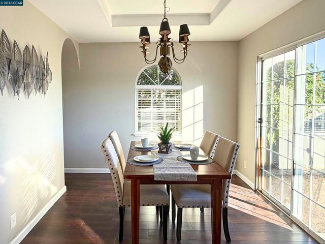 422 W Sunnyoaks Ave, Campbell, CA 95008