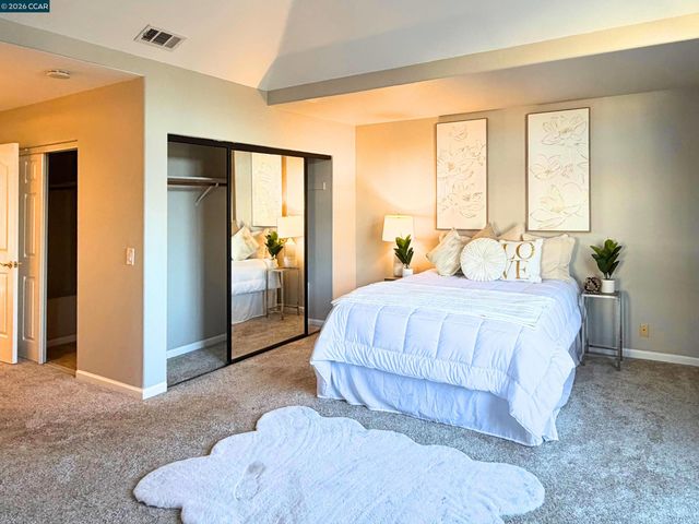 422 W Sunnyoaks Ave, Campbell, CA 95008