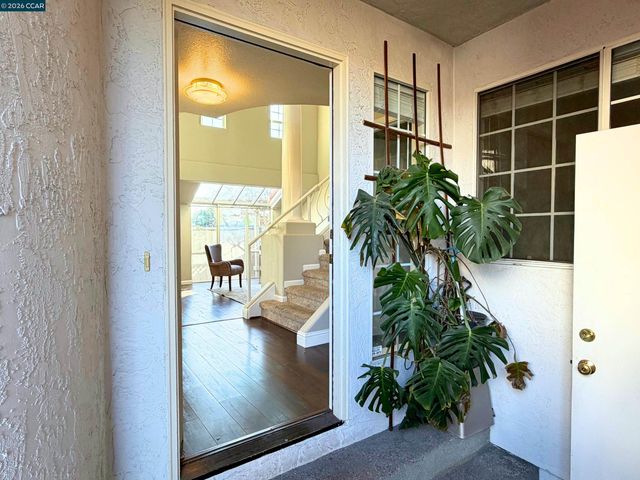 422 W Sunnyoaks Ave, Campbell, CA 95008