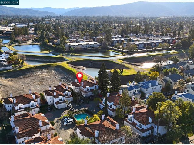 422 W Sunnyoaks Ave, Campbell, CA 95008