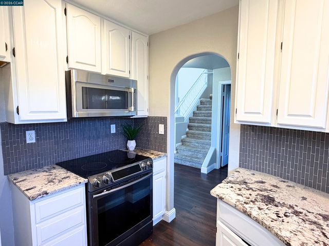 422 W Sunnyoaks Ave, Campbell, CA 95008