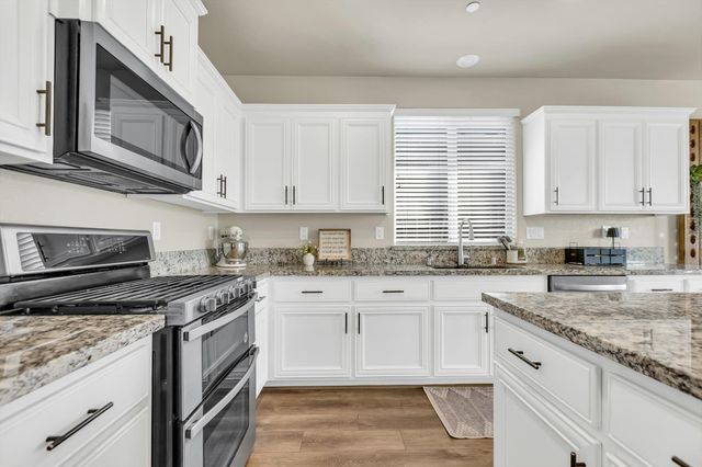 3147 Golden Trail St, Rocklin, CA 95765