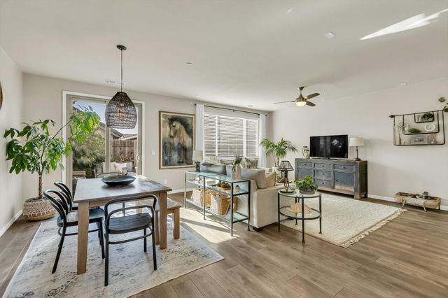 3147 Golden Trail St, Rocklin, CA 95765