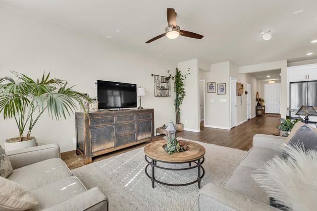3147 Golden Trail St, Rocklin, CA 95765