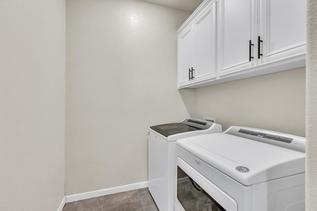 3147 Golden Trail St, Rocklin, CA 95765