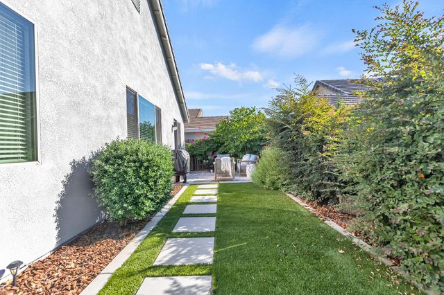 3147 Golden Trail St, Rocklin, CA 95765