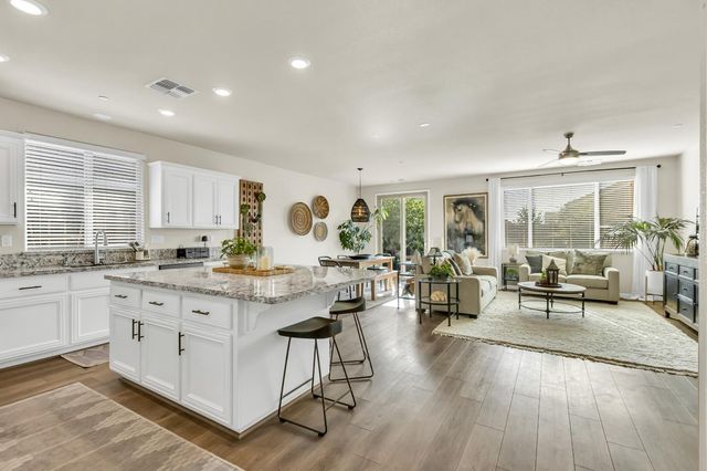 3147 Golden Trail St, Rocklin, CA 95765
