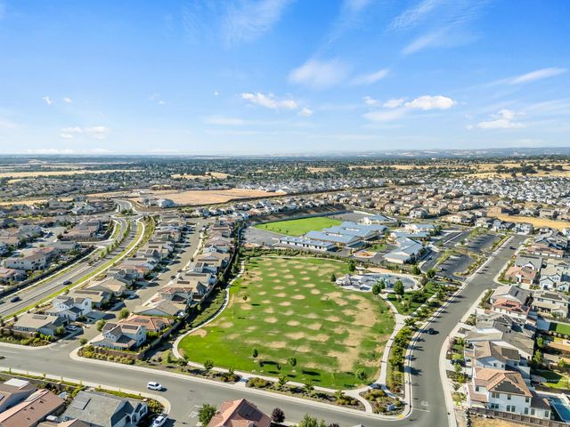 3147 Golden Trail St, Rocklin, CA 95765
