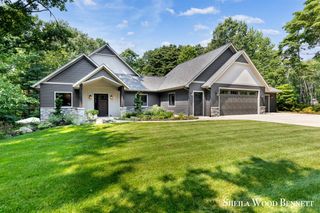 4218 64th Street, Holland, MI 49423