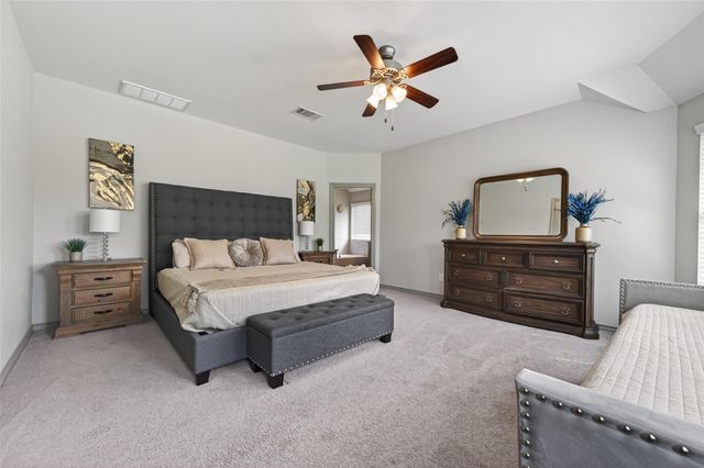 6 Log House Court, Tomball, TX 77375