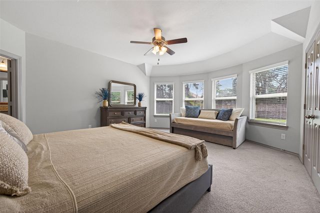 6 Log House Court, Tomball, TX 77375