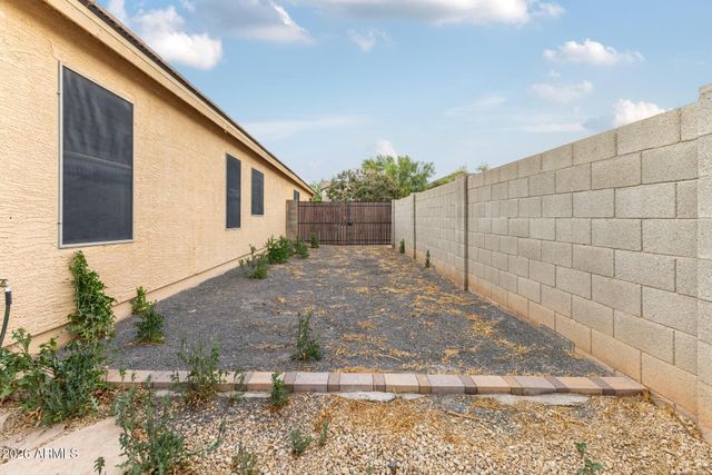 10717 E CLIFFROSE Lane, Florence, AZ 85132