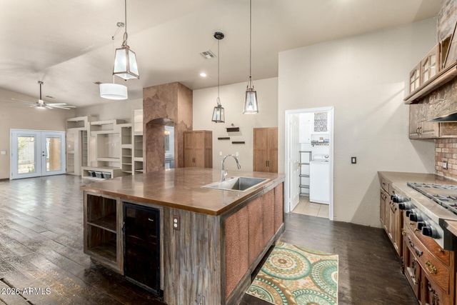 10717 E CLIFFROSE Lane, Florence, AZ 85132