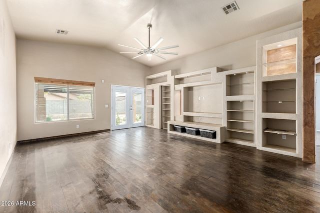 10717 E CLIFFROSE Lane, Florence, AZ 85132