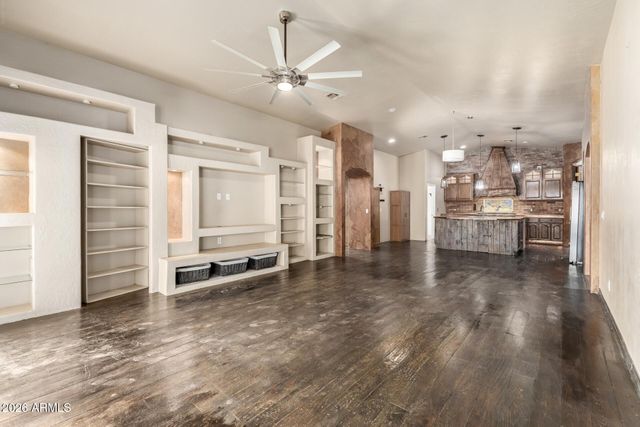 10717 E CLIFFROSE Lane, Florence, AZ 85132