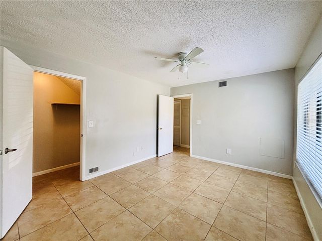 12236 FOX HOUND LANE, Orlando, FL 32826